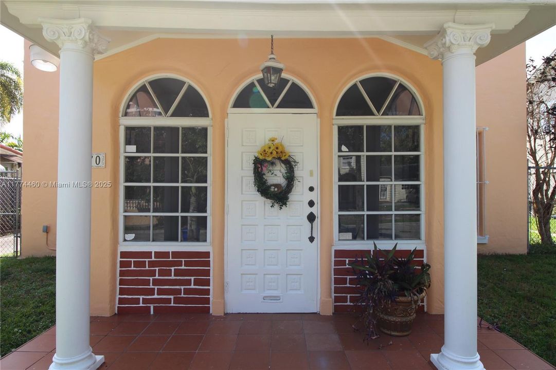 For Sale: $949,900 (0 beds, 0 baths, 2415 Square Feet)