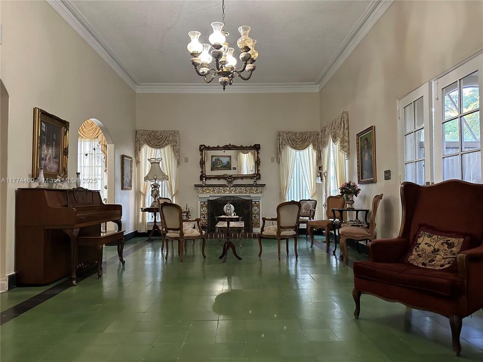 For Sale: $949,900 (0 beds, 0 baths, 2415 Square Feet)