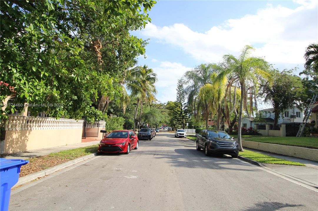 For Sale: $949,900 (0 beds, 0 baths, 2415 Square Feet)