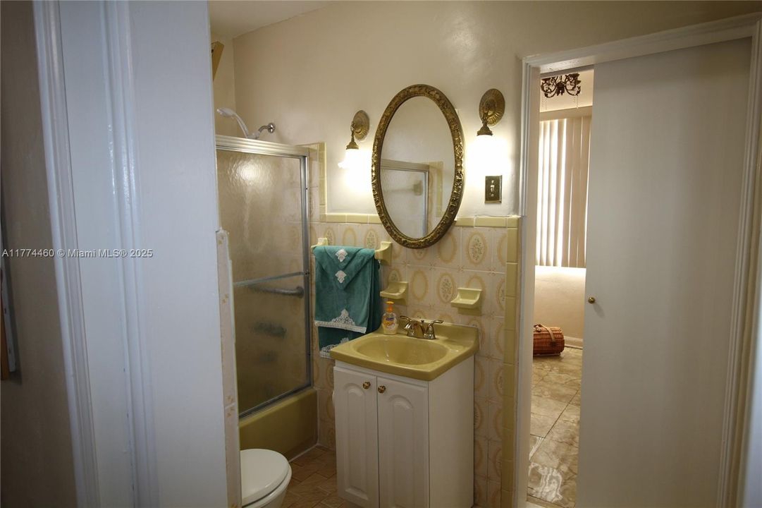 For Sale: $949,900 (0 beds, 0 baths, 2415 Square Feet)