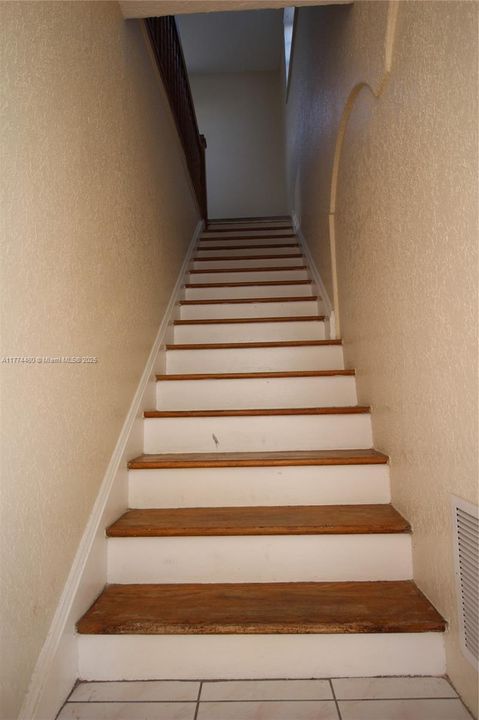 For Sale: $949,900 (0 beds, 0 baths, 2415 Square Feet)