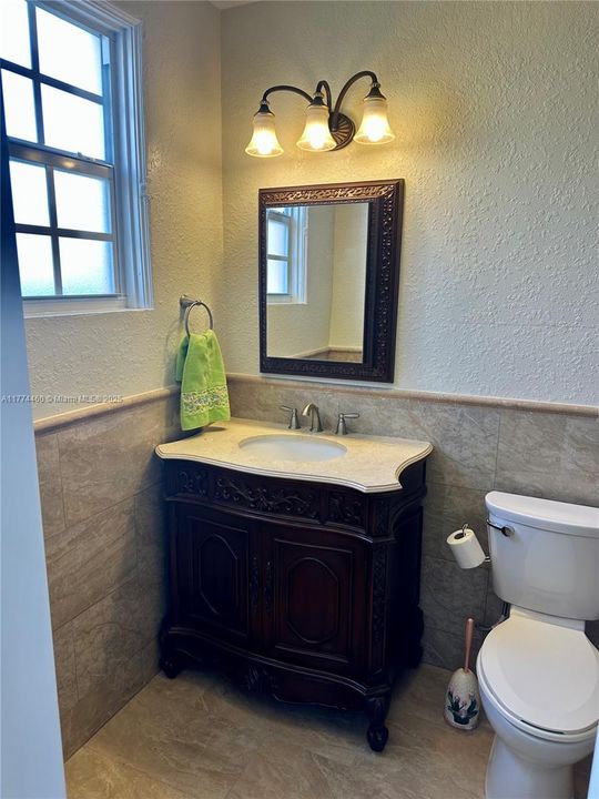 For Sale: $949,900 (0 beds, 0 baths, 2415 Square Feet)