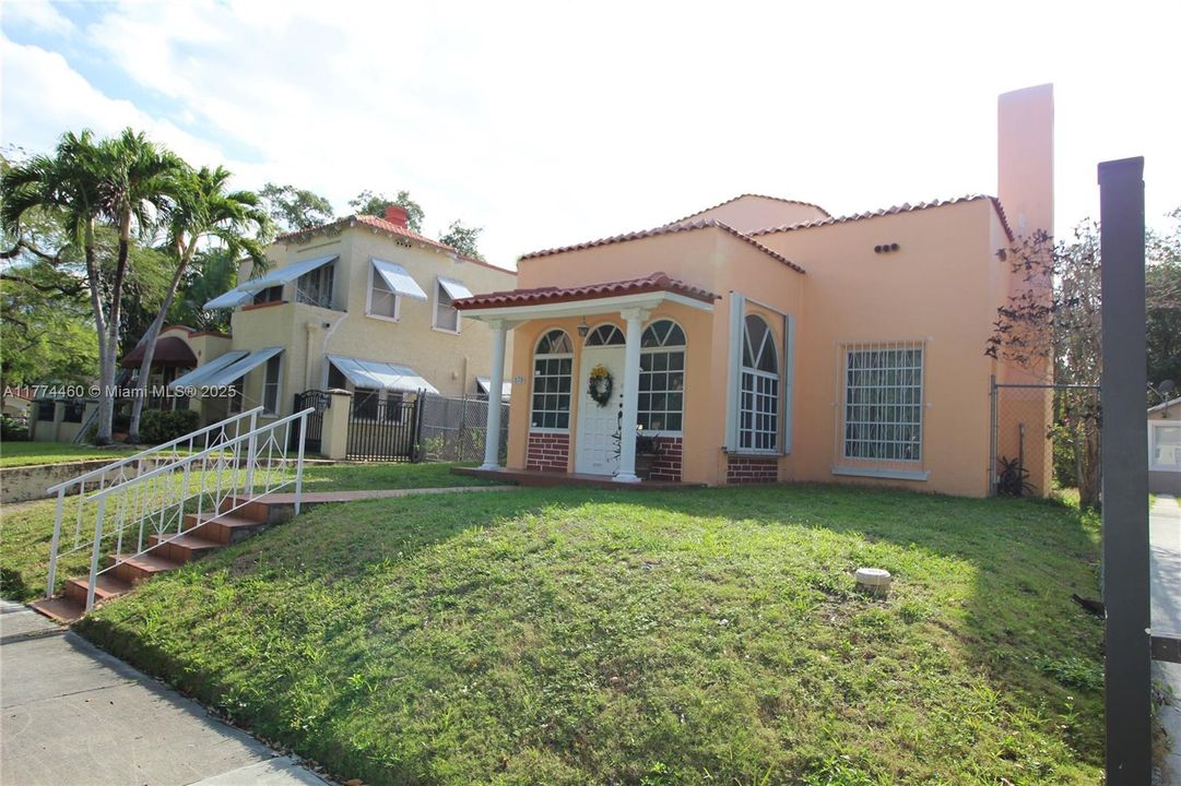 For Sale: $949,900 (0 beds, 0 baths, 2415 Square Feet)