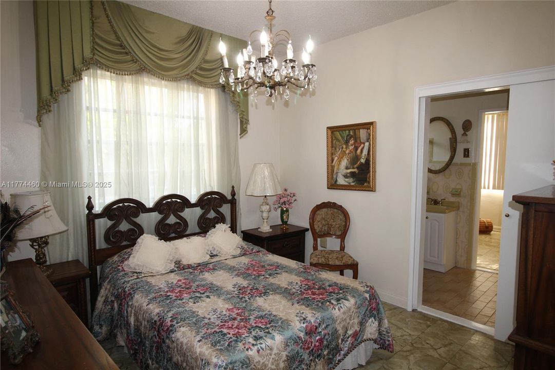 For Sale: $949,900 (0 beds, 0 baths, 2415 Square Feet)