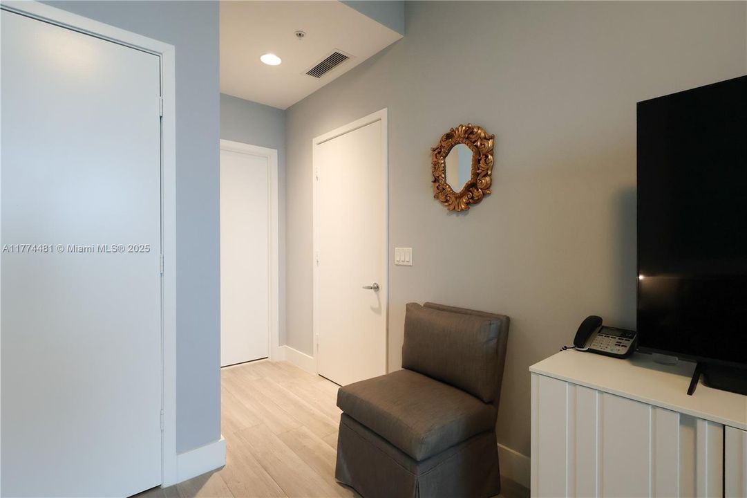 Recently Rented: $6,000 (2 beds, 3 baths, 1808 Square Feet)