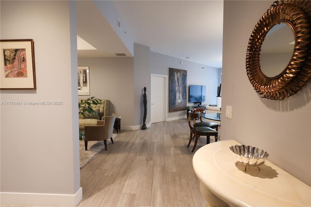 Recently Rented: $6,000 (2 beds, 3 baths, 1808 Square Feet)