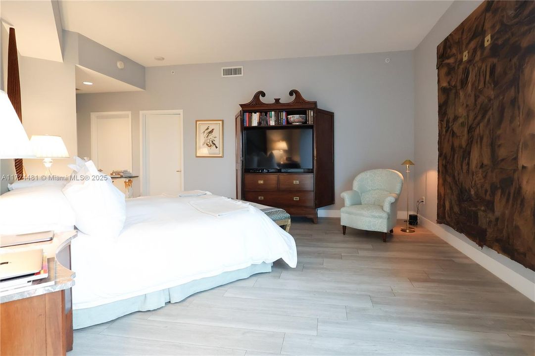 Recently Rented: $6,000 (2 beds, 3 baths, 1808 Square Feet)