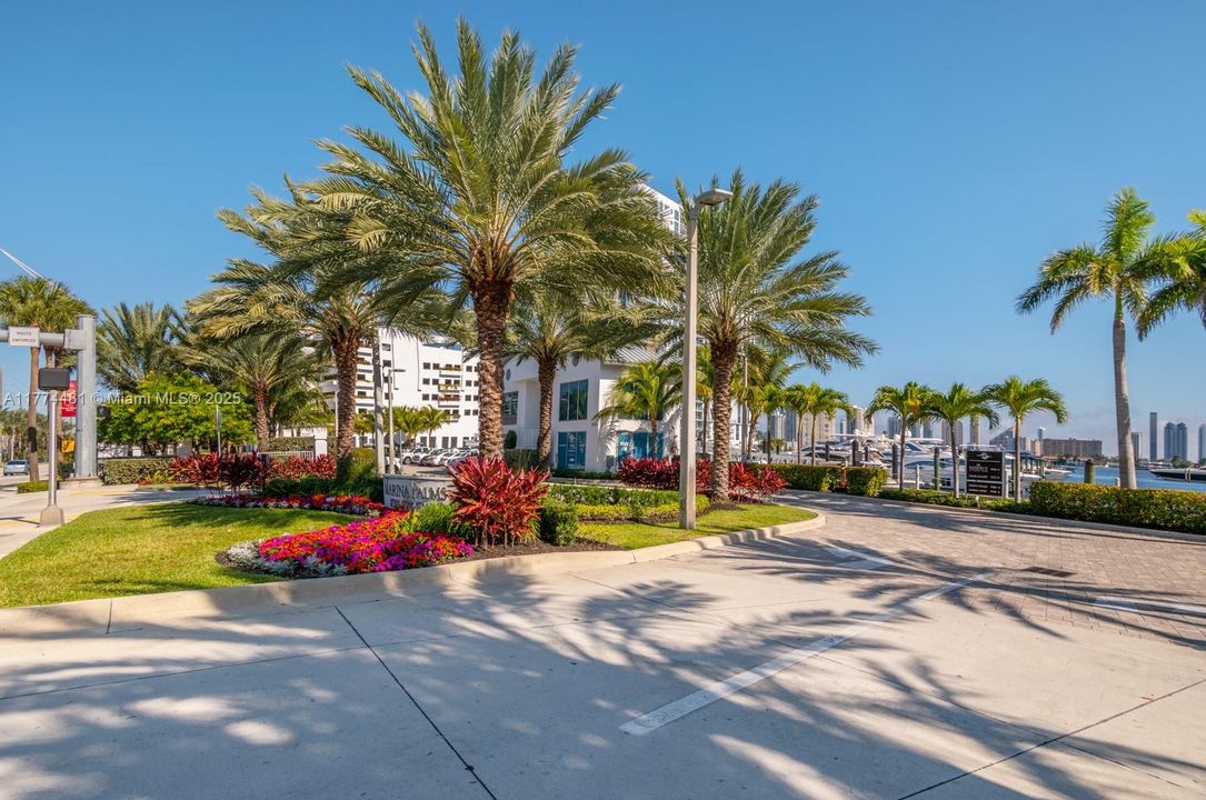 Recently Rented: $6,000 (2 beds, 3 baths, 1808 Square Feet)