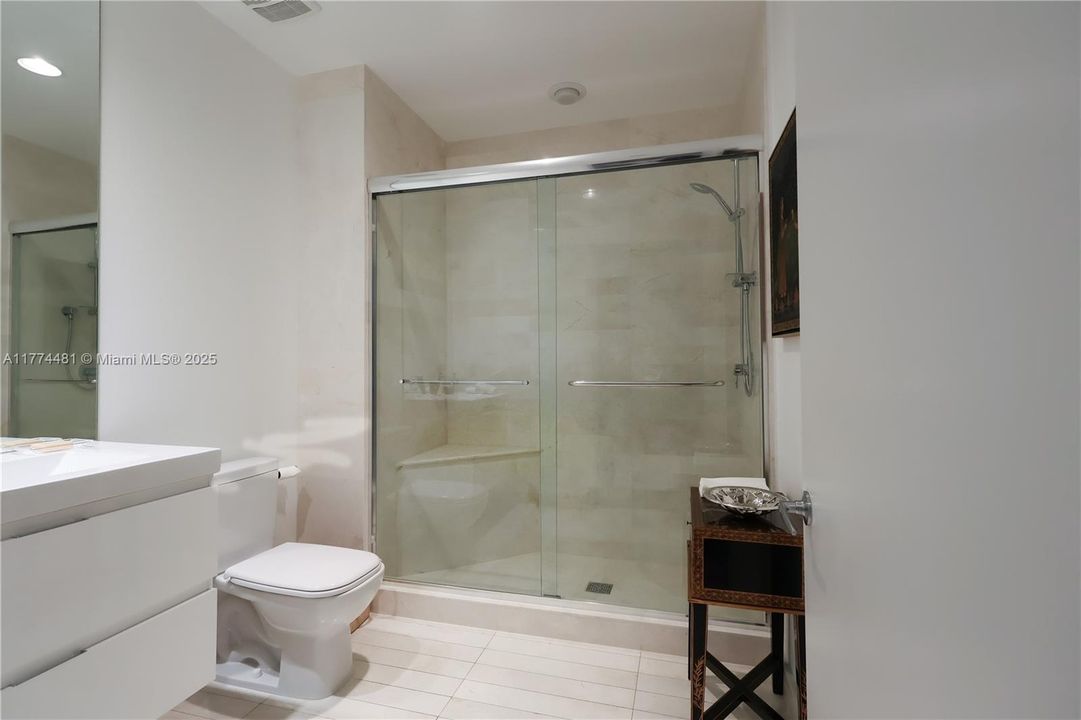 Recently Rented: $6,000 (2 beds, 3 baths, 1808 Square Feet)