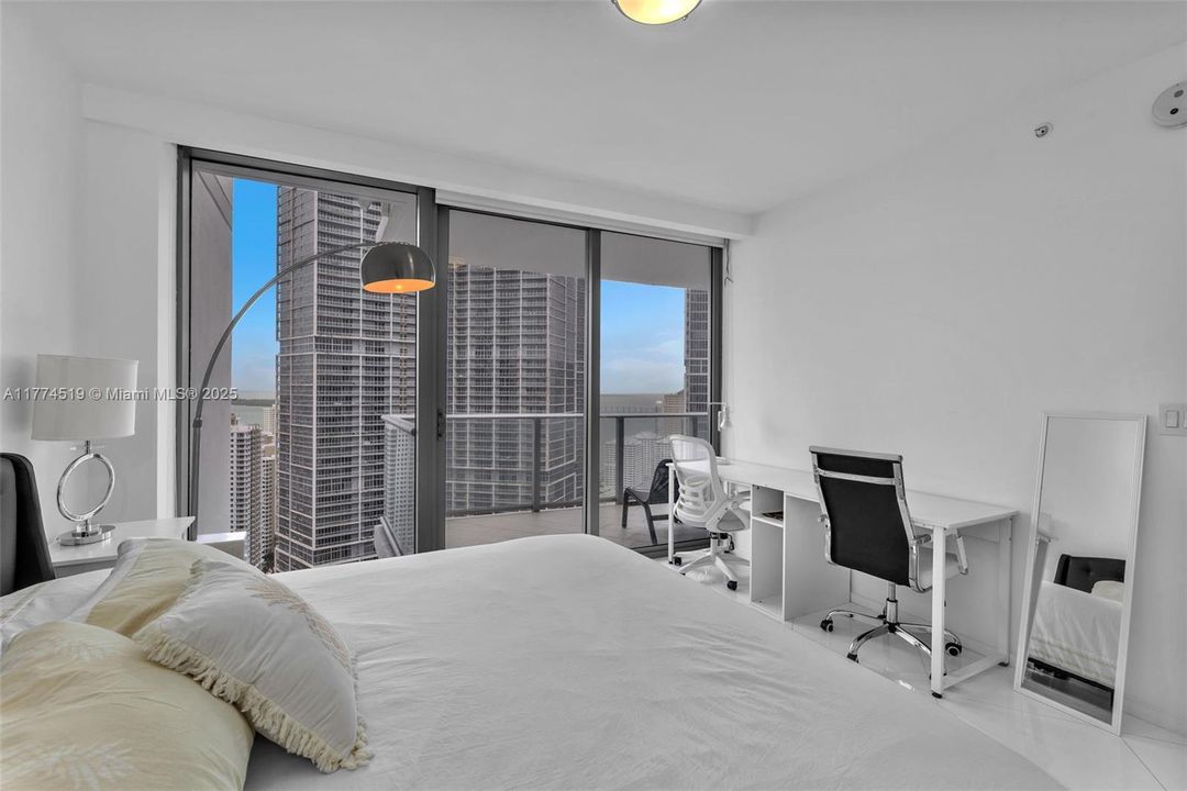 Recently Rented: $7,500 (2 beds, 2 baths, 1500 Square Feet)