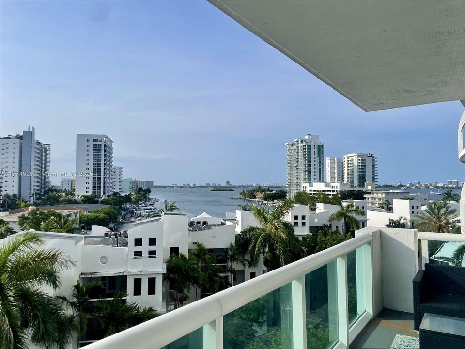 Recently Sold: $509,999 (2 beds, 2 baths, 1223 Square Feet)