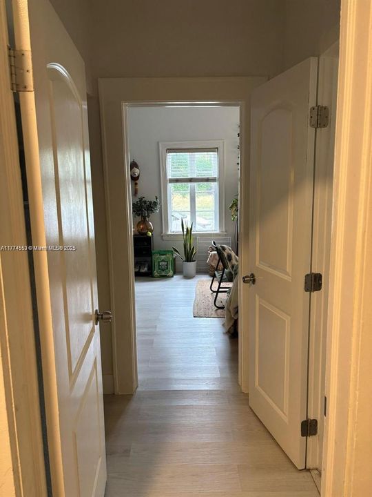 Recently Rented: $1,800 (1 beds, 1 baths, 351 Square Feet)