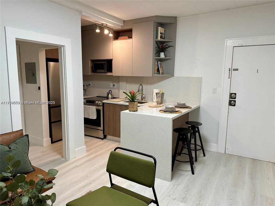 Recently Rented: $1,800 (1 beds, 1 baths, 351 Square Feet)