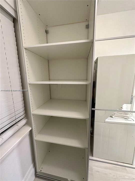 Recently Rented: $1,800 (1 beds, 1 baths, 351 Square Feet)