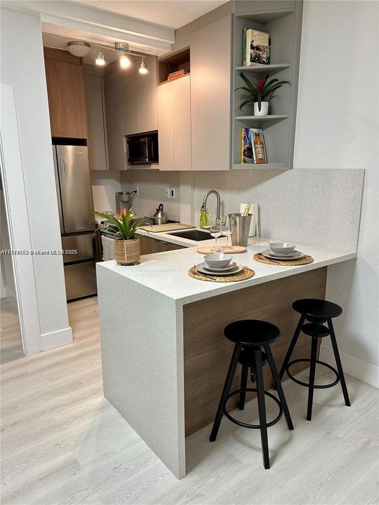 Recently Rented: $1,800 (1 beds, 1 baths, 351 Square Feet)