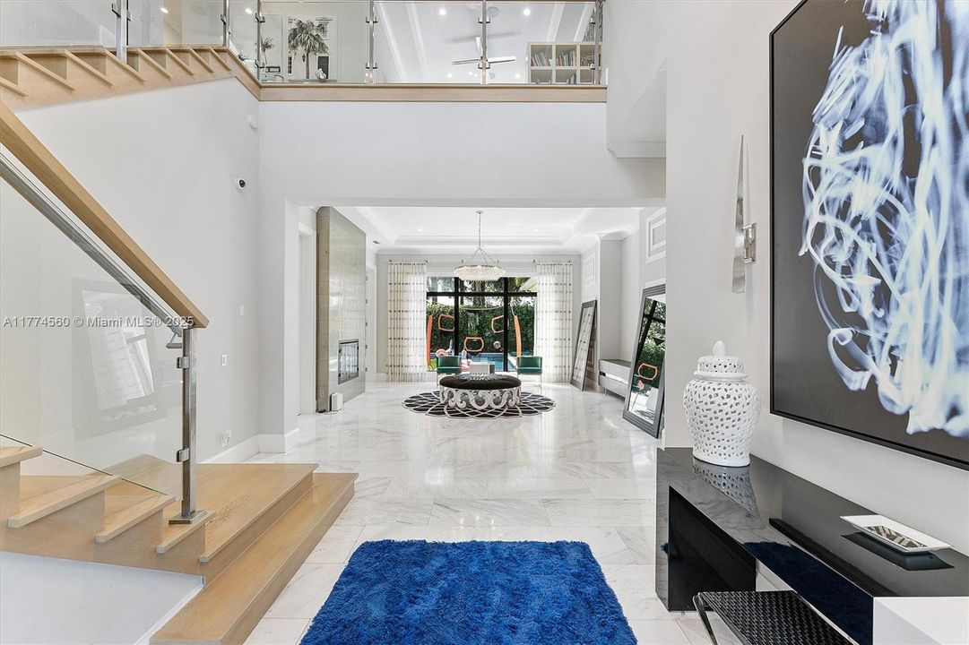 最近售出: $2,392,500 (5 贝兹, 5 浴室, 0 平方英尺)