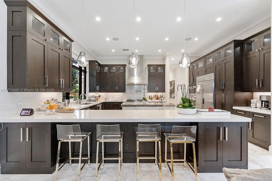 最近售出: $2,392,500 (5 贝兹, 5 浴室, 0 平方英尺)