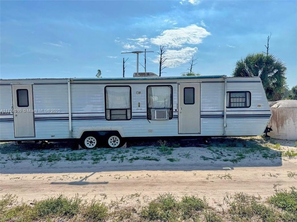 2521 CHRISTOPHER LNClewiston, FL 33440