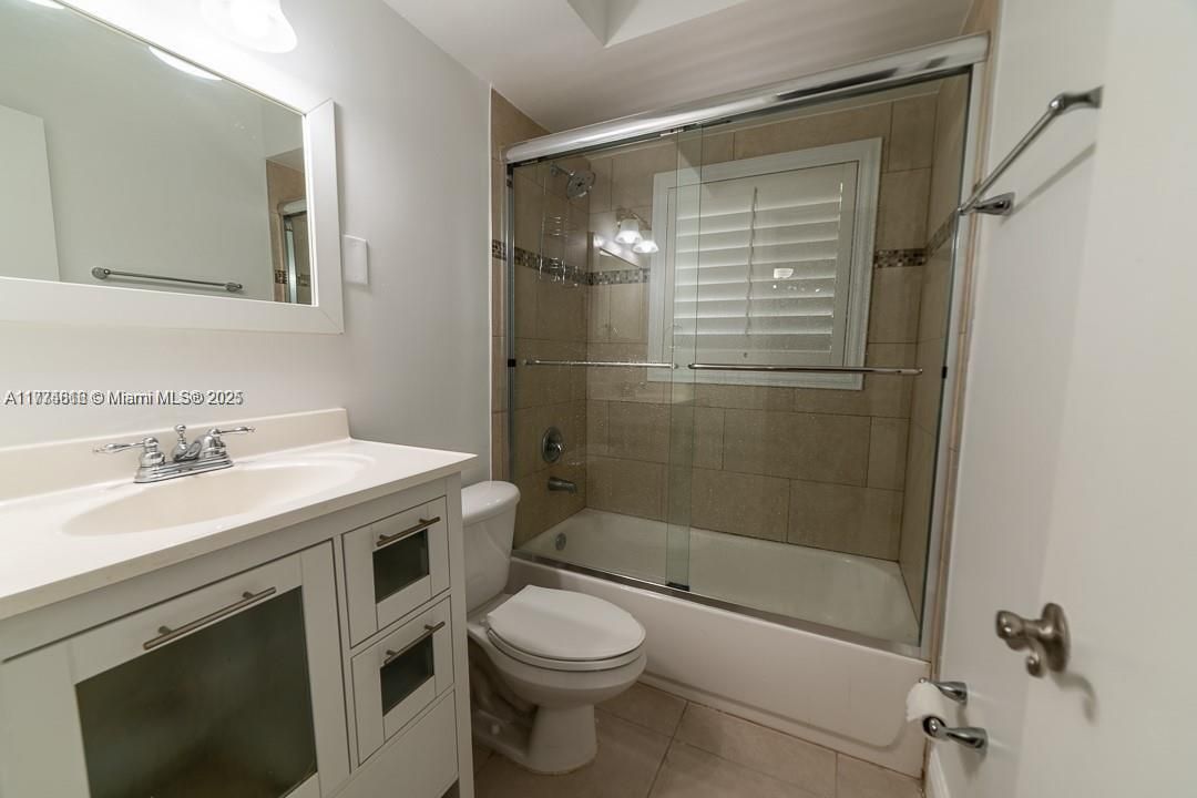 Vendido Recientemente: $360,000 (2 camas, 1 baños, 783 Pies cuadrados)