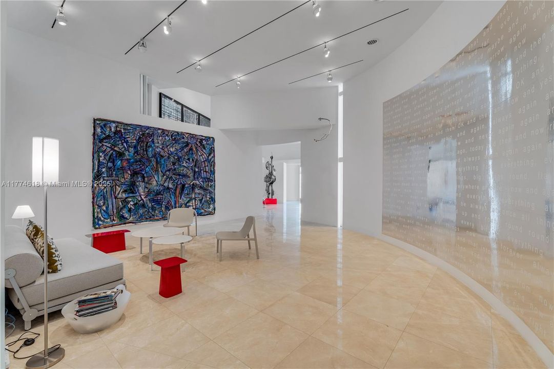 Недавно продано: $26,000,000 (3 спален, 4 ванн, 10926 Квадратных фут)