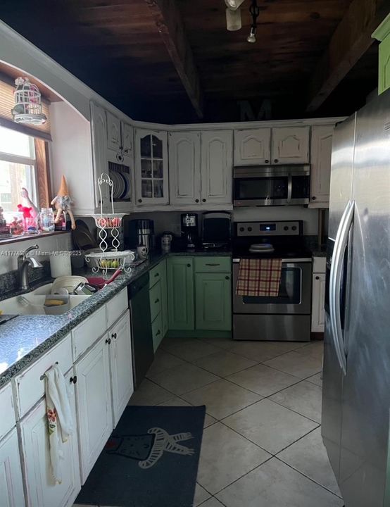 На продажу: $290,000 (3 спален, 2 ванн, 1400 Квадратных фут)