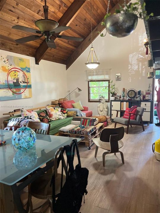 На продажу: $290,000 (3 спален, 2 ванн, 1400 Квадратных фут)