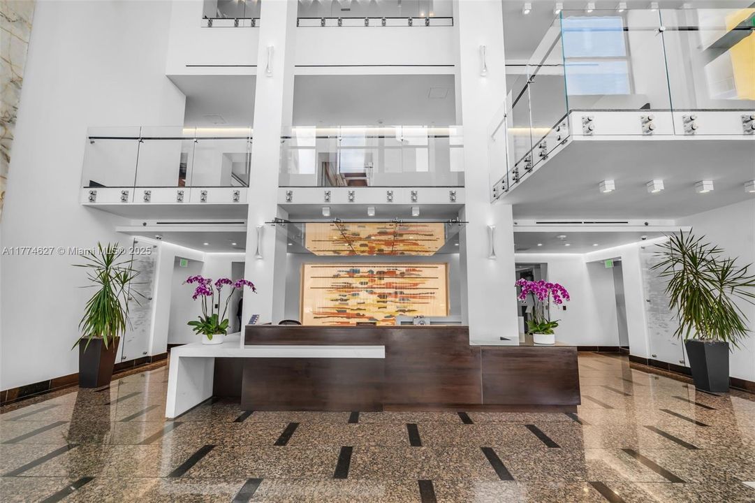 Recently Sold: $429,000 (0 beds, 1 baths, 717 Square Feet)