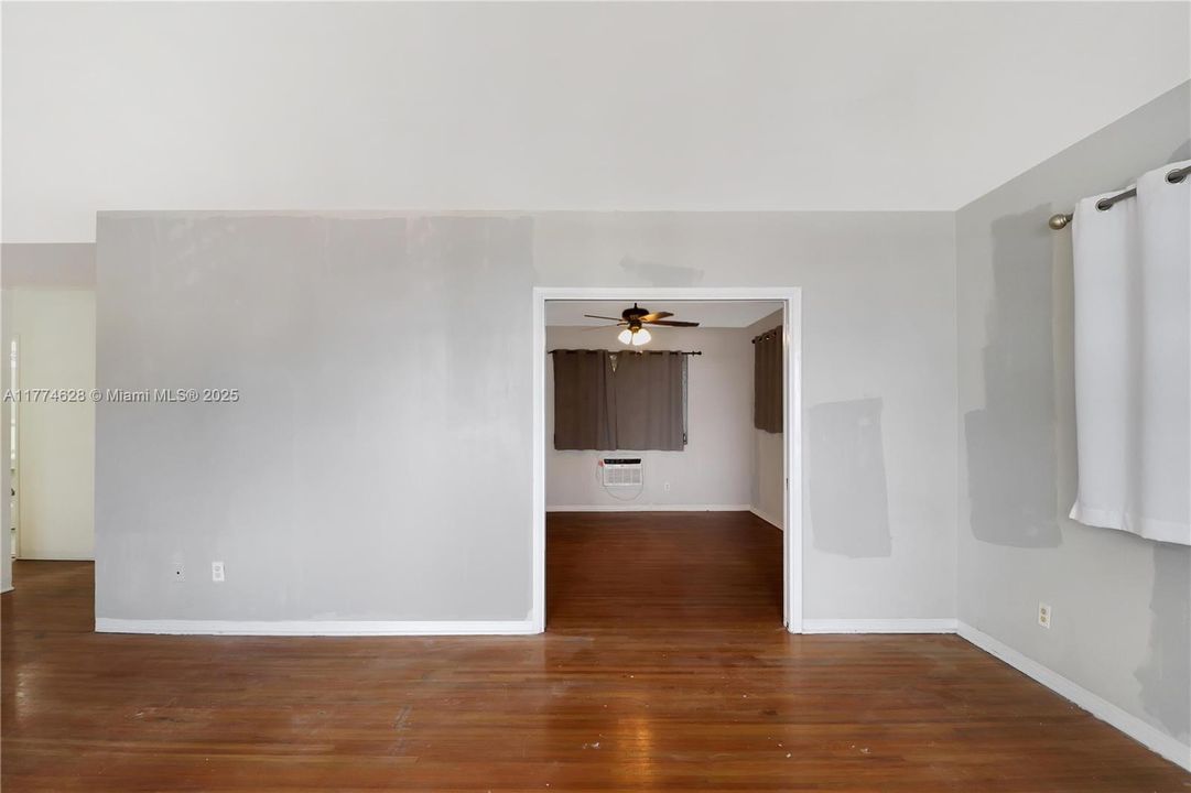 最近租的: $1,700 (1 贝兹, 1 浴室, 688 平方英尺)