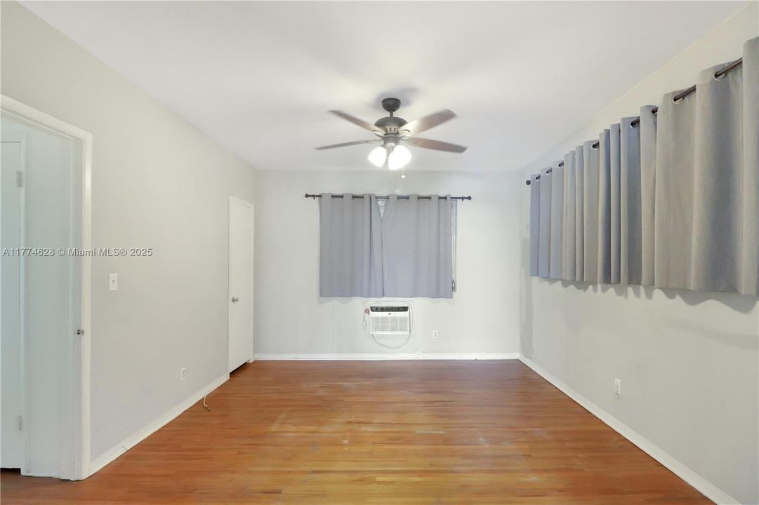 最近租的: $1,700 (1 贝兹, 1 浴室, 688 平方英尺)