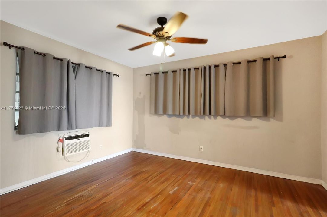 最近租的: $1,700 (1 贝兹, 1 浴室, 688 平方英尺)