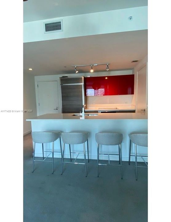 Recently Rented: $3,500 (1 beds, 1 baths, 769 Square Feet)