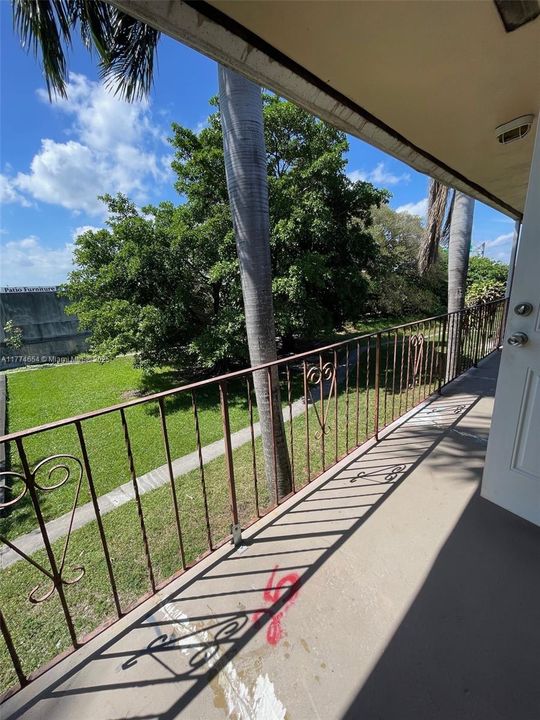 На продажу: $170,000 (1 спален, 1 ванн, 580 Квадратных фут)