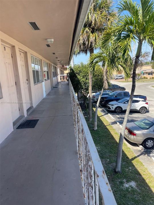 На продажу: $170,000 (1 спален, 1 ванн, 580 Квадратных фут)