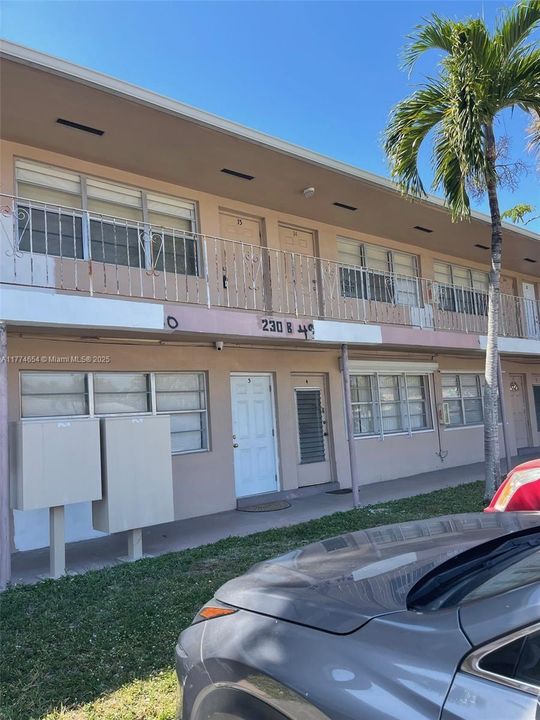 На продажу: $170,000 (1 спален, 1 ванн, 580 Квадратных фут)