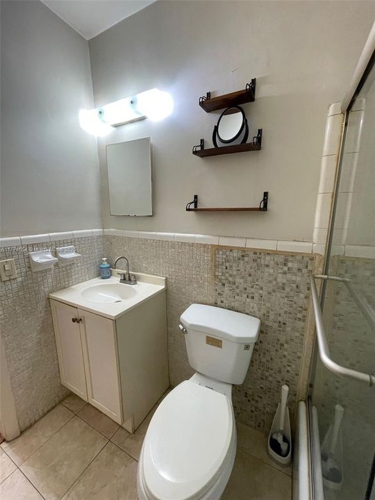 На продажу: $170,000 (1 спален, 1 ванн, 580 Квадратных фут)