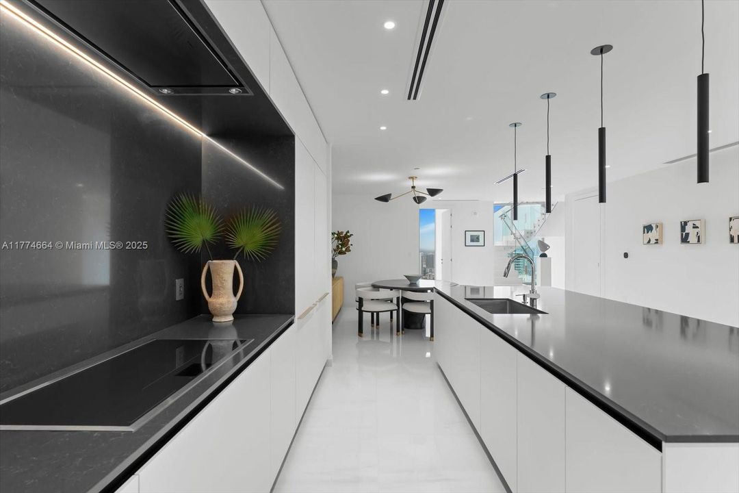 For Rent: $48,888 (4 beds, 5 baths, 4283 Square Feet)