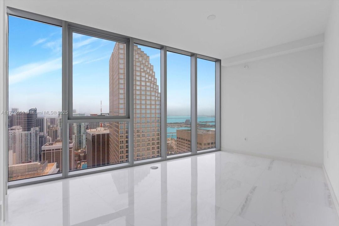 For Rent: $48,888 (4 beds, 5 baths, 4283 Square Feet)