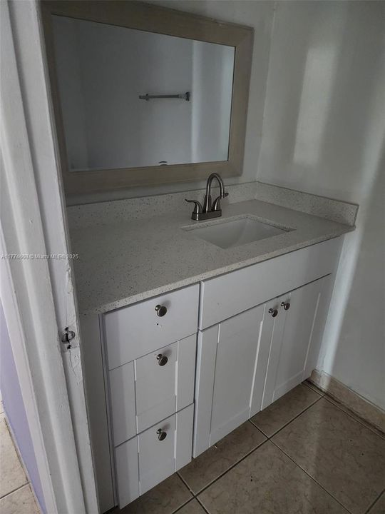 En Venta: $170,000 (2 camas, 1 baños, 1075 Pies cuadrados)