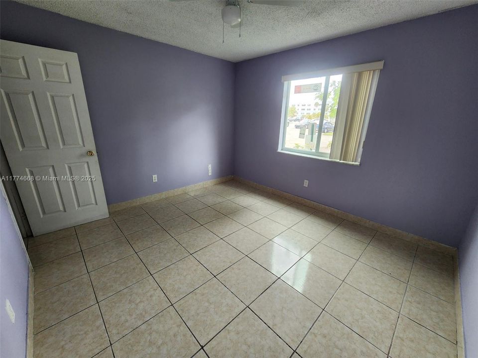 En Venta: $170,000 (2 camas, 1 baños, 1075 Pies cuadrados)