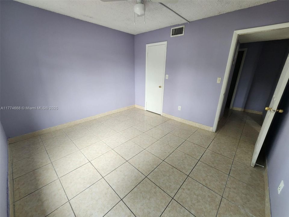 En Venta: $170,000 (2 camas, 1 baños, 1075 Pies cuadrados)