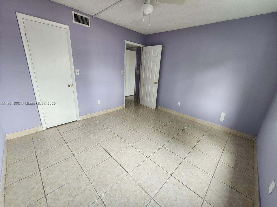 En Venta: $170,000 (2 camas, 1 baños, 1075 Pies cuadrados)