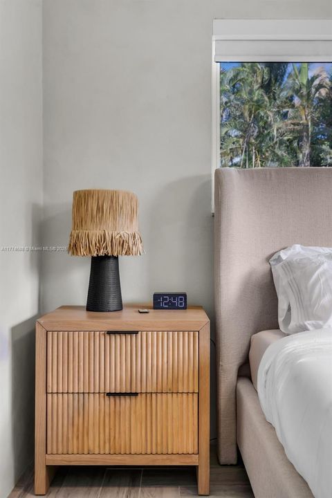 В аренду: $10,000 (4 спален, 3 ванн, 1394 Квадратных фут)