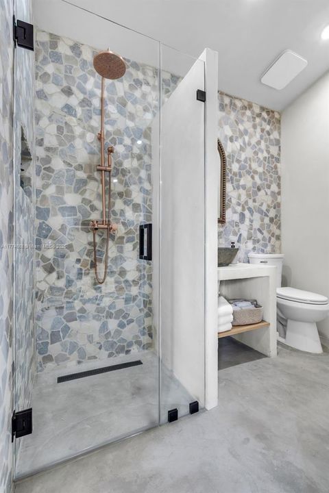 В аренду: $10,000 (4 спален, 3 ванн, 1394 Квадратных фут)