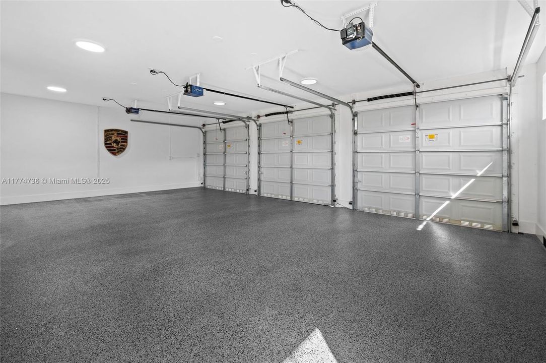 最近租的: $18,500 (5 贝兹, 6 浴室, 6061 平方英尺)