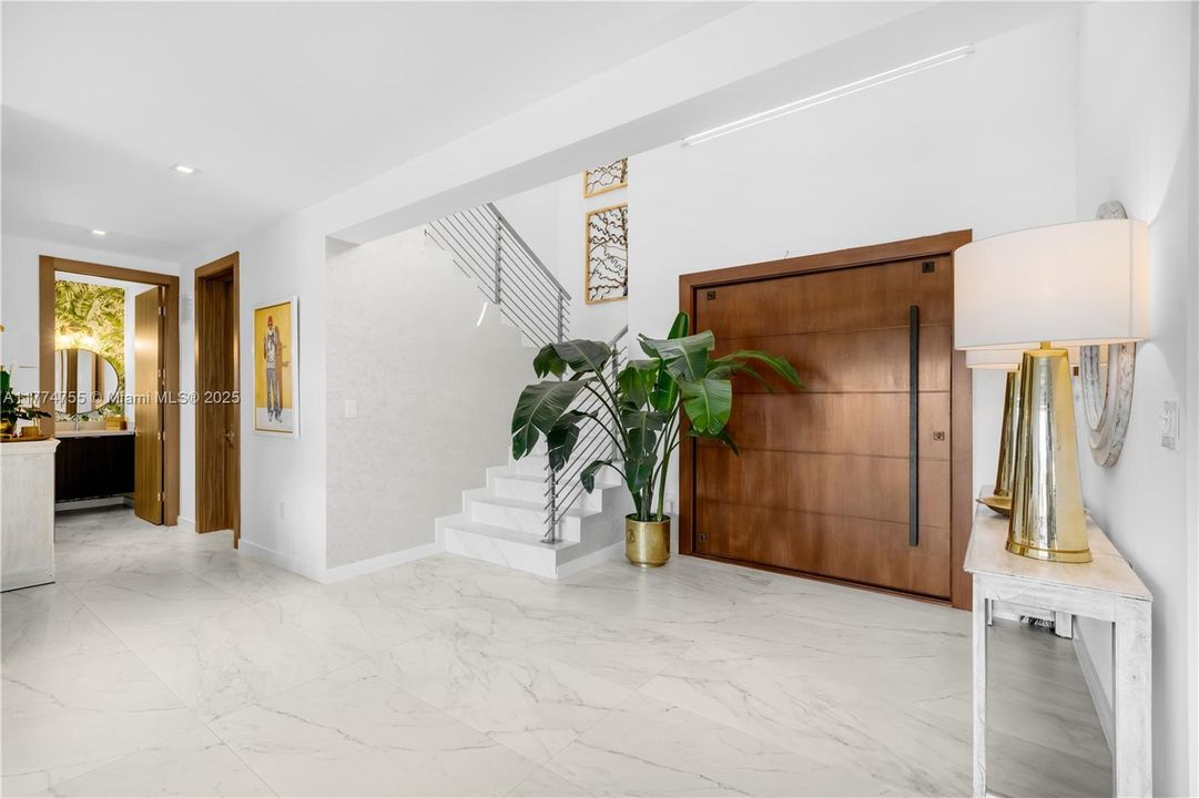 Recently Rented: $35,000 (5 beds, 5 baths, 3891 Square Feet)