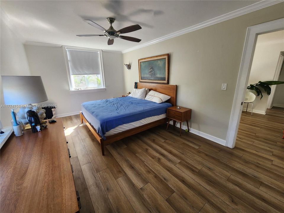 待售: $359,000 (2 贝兹, 2 浴室, 918 平方英尺)