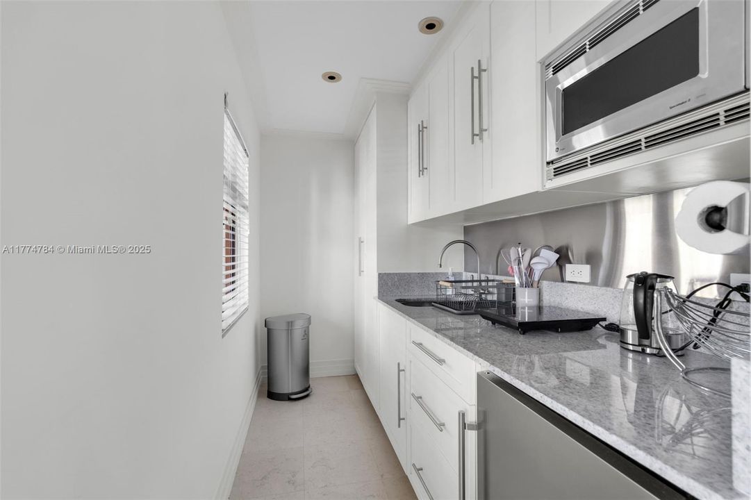 В аренду: $150,000 (8 спален, 8 ванн, 11028 Квадратных фут)
