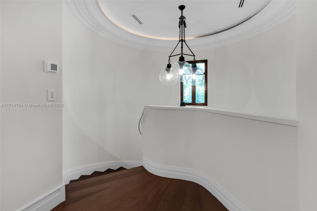 В аренду: $150,000 (8 спален, 8 ванн, 11028 Квадратных фут)