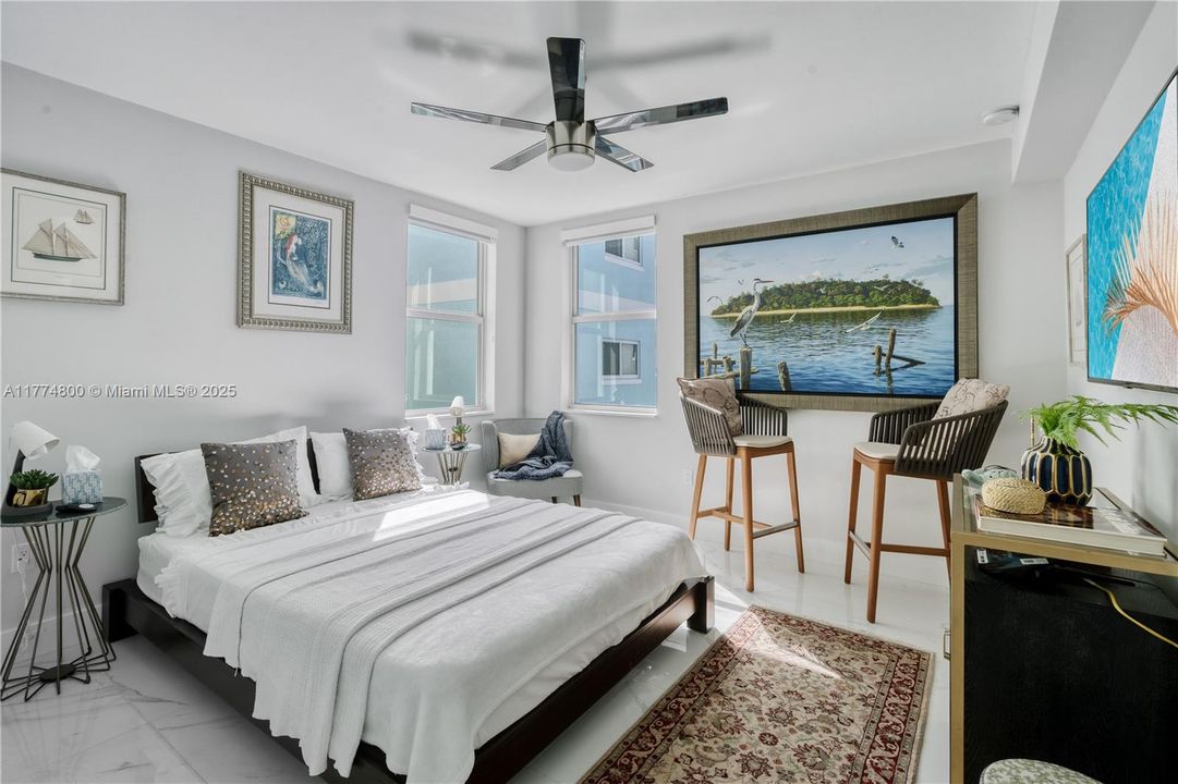 For Rent: $4,500 (3 beds, 3 baths, 1428 Square Feet)