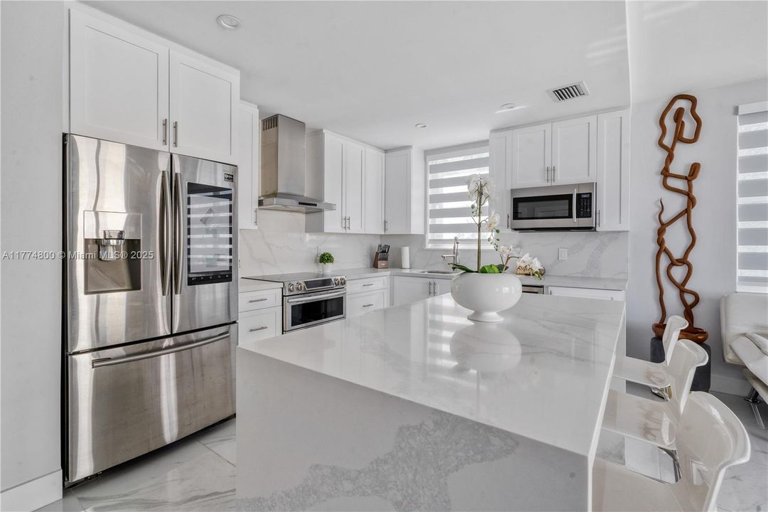 For Rent: $4,500 (3 beds, 3 baths, 1428 Square Feet)